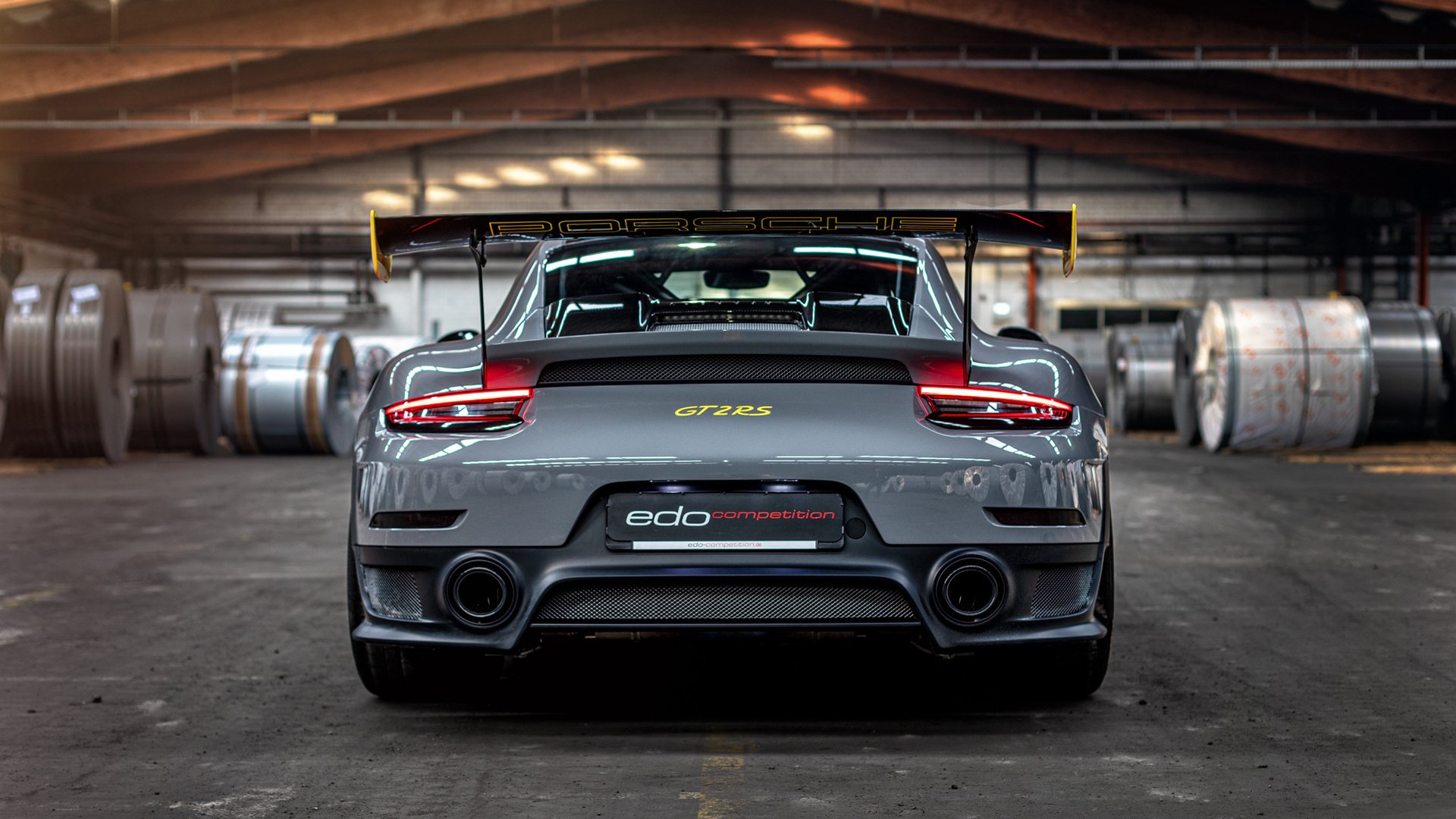 南美利刃刺穿斗牛士，草根英雄定义伟大夜晚